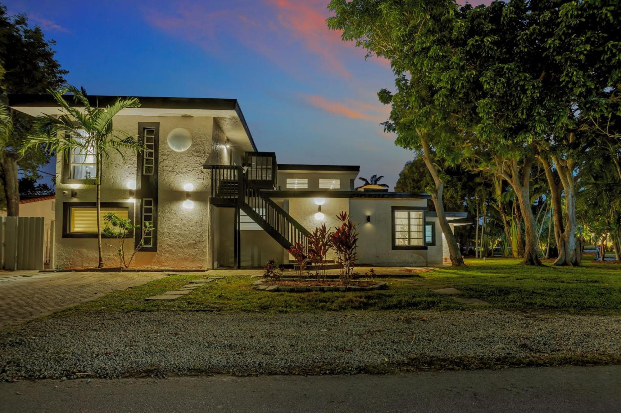 Stunning 2 Story Villa With Pool Fort Lauderdale Exterior foto